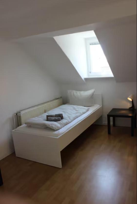 Beautiful Airportflats Near Keulen