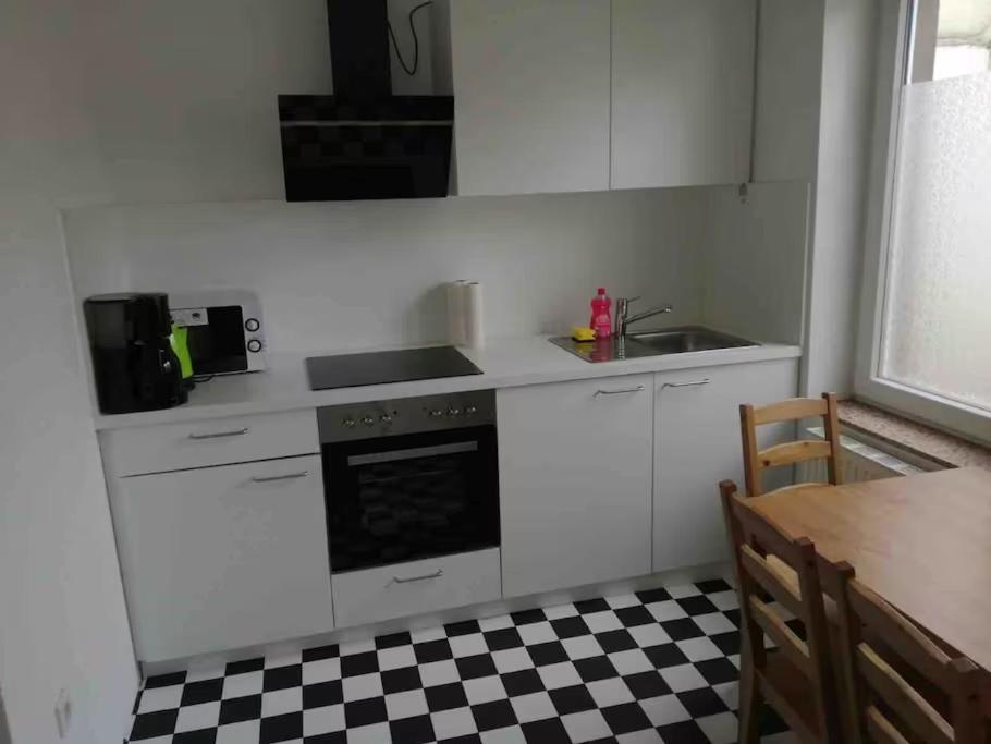 Beautiful Airportflats Near Keulen